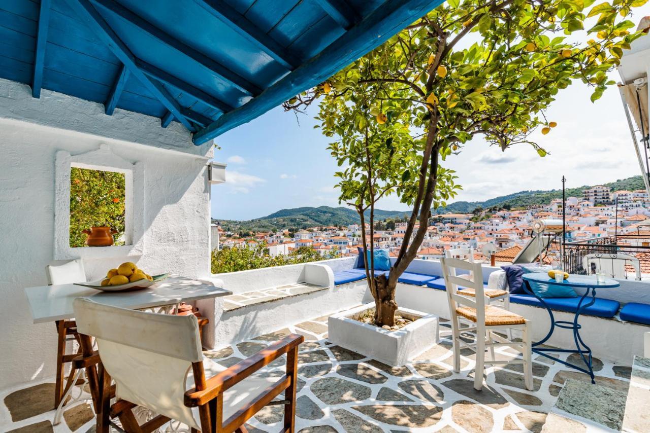 Villa The Lemon Tree House à Skopelos Extérieur photo