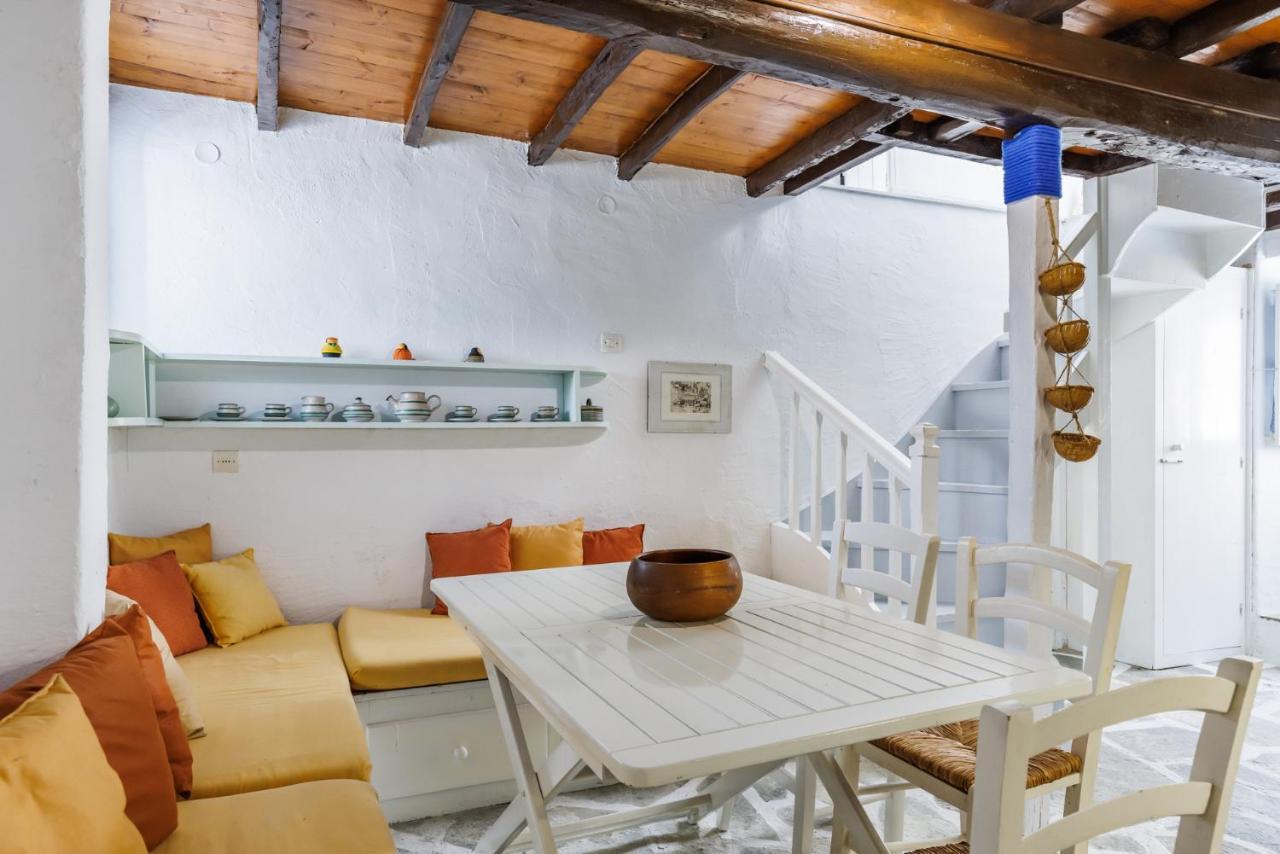 Villa The Lemon Tree House à Skopelos Extérieur photo